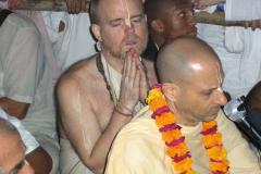 223908_298620093568289_653483616_n