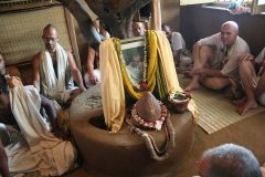 318287_253821221381510_447475515_n