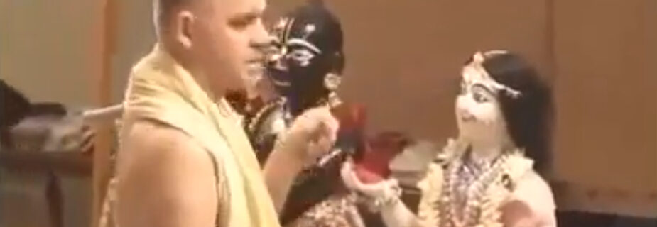 Семинар по наряжению Божеств