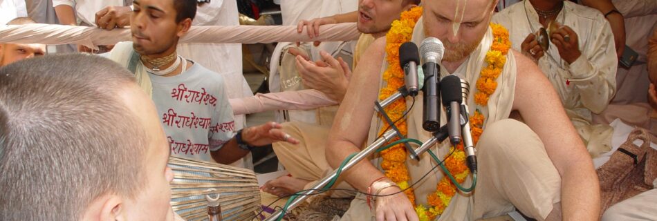 Киртан Аиндры прабху во Вриндаване